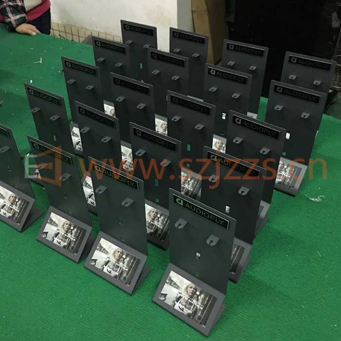 耳機(jī)展示架實(shí)景圖1