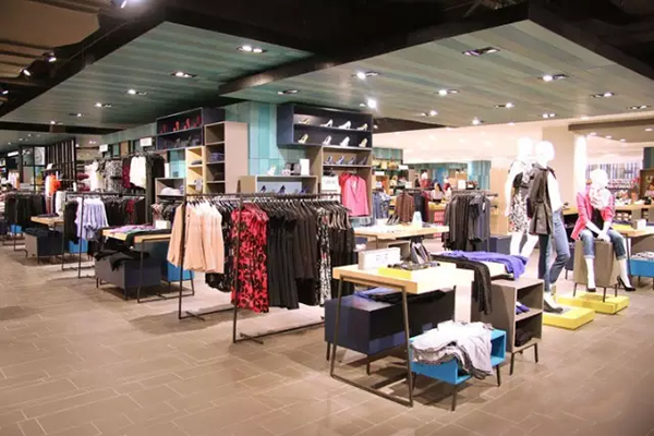 賣場服裝展示架